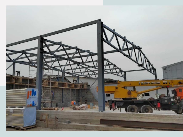 Строительство цехов в Узловой